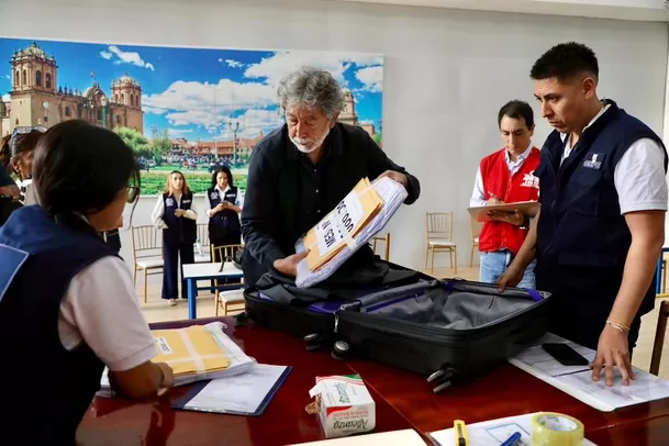 ONPE: Keiko Fujimori y Roberto Sanchez lideran actas contabilizadas al 98.218%